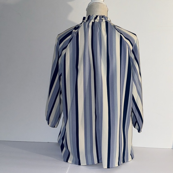Alex & Parker Blue and White Stripe Top Blouse New - Picture 3 of 3
